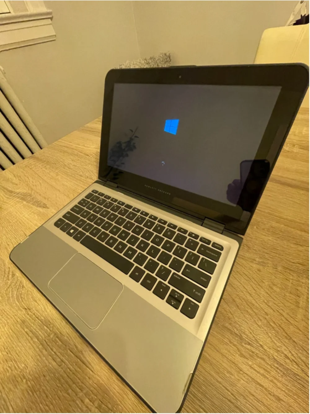 HP x360 310 G2 2-in-1 Touchscreen 8GB RAM 128GB SSD Windows 10